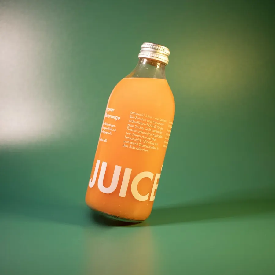 Pressed apple juice